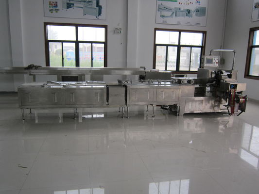 เครื่องห่อช็อคโกแลตแนวนอนอัตโนมัติเต็มรูปแบบสำหรับโรงงาน